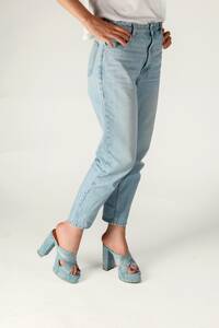 Açık Mavi Bantsız Platform